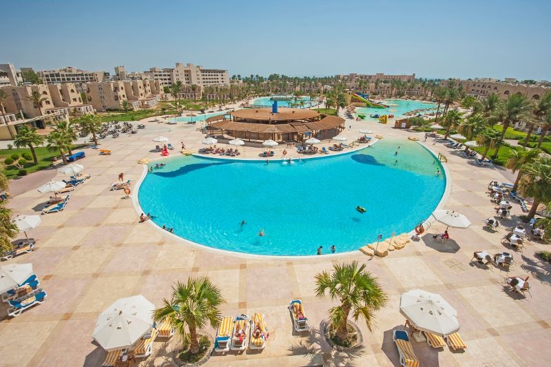 hotel royal lagoons aqua park resort hurgada egipat letovanje avionom iz Nisa olimpturs